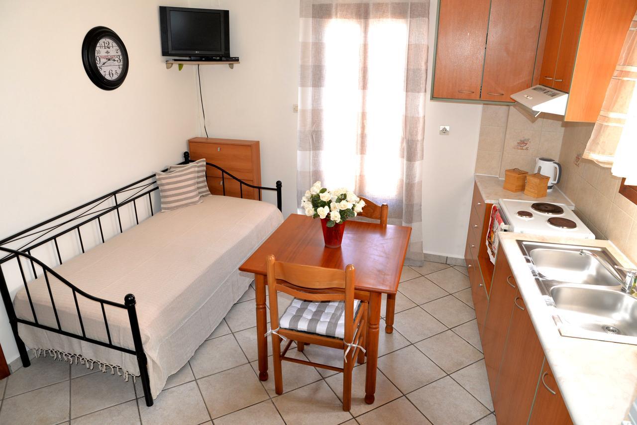 Ifigenia Apartments 에르무폴리 외부 사진